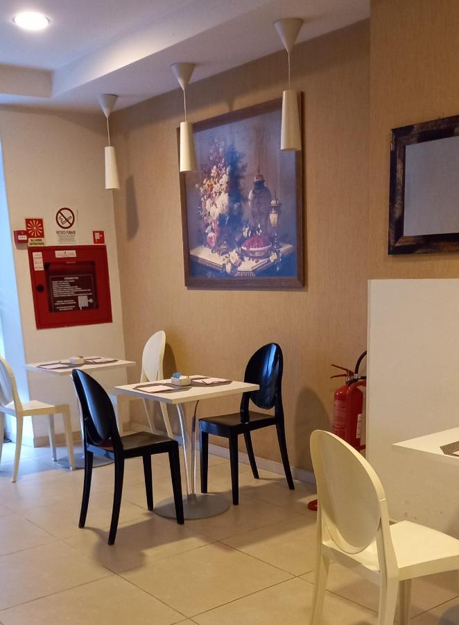 Hotel Aniene Ρώμη Εξωτερικό φωτογραφία