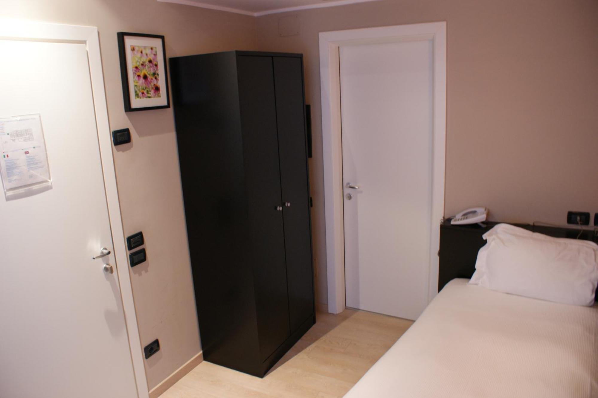 Hotel Aniene Ρώμη Εξωτερικό φωτογραφία
