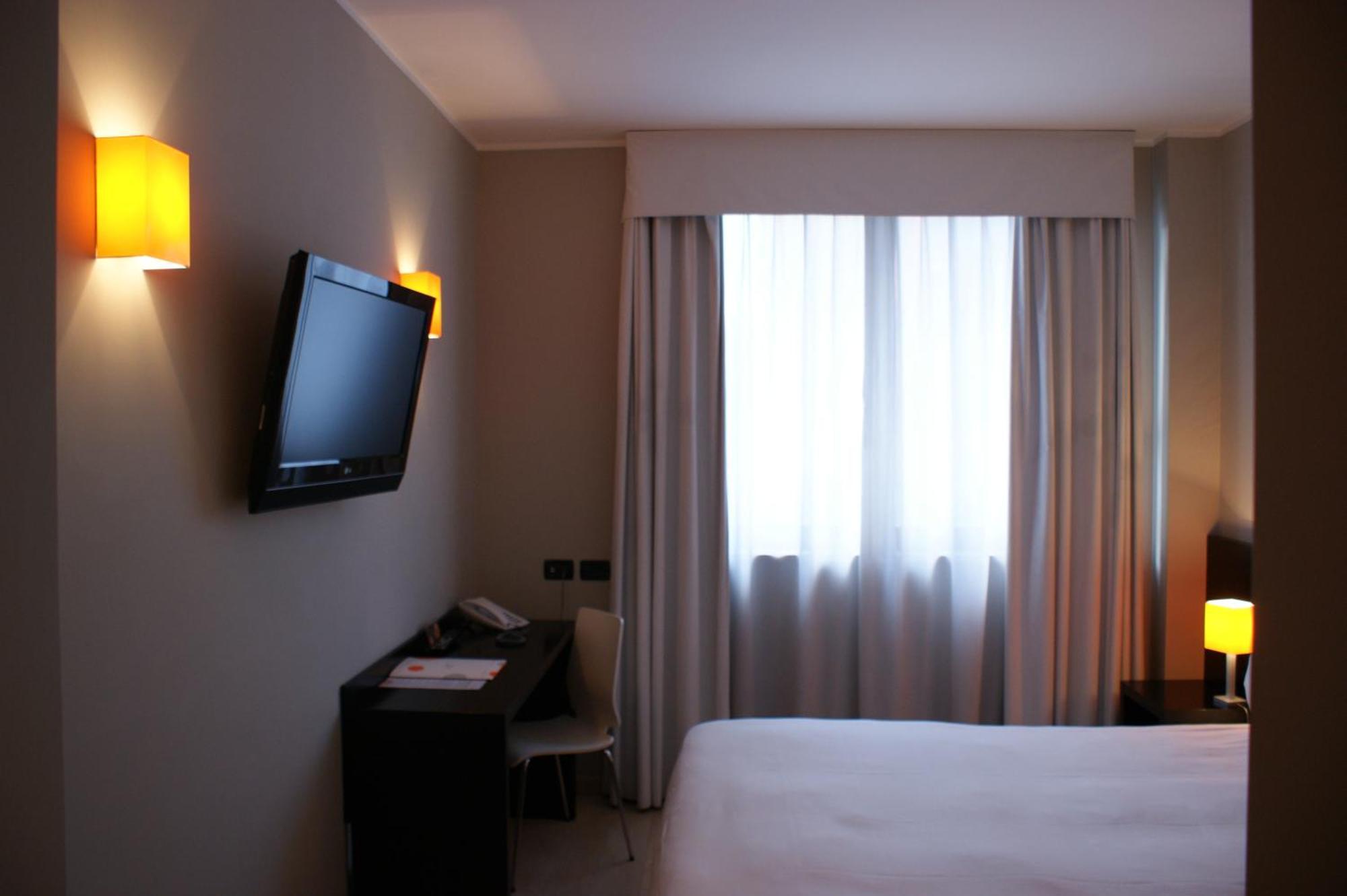 Hotel Aniene Ρώμη Εξωτερικό φωτογραφία